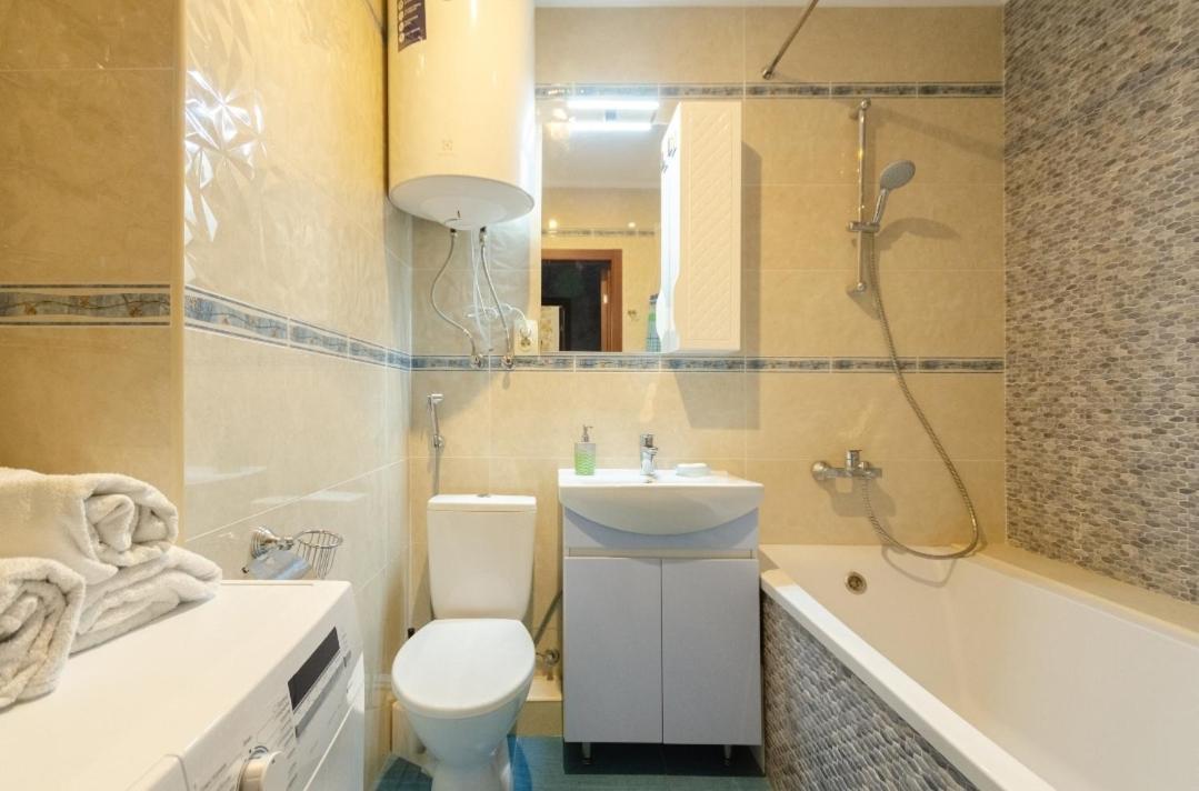 Апартаменти З Панорамним Краєвидом Kiev Exterior foto